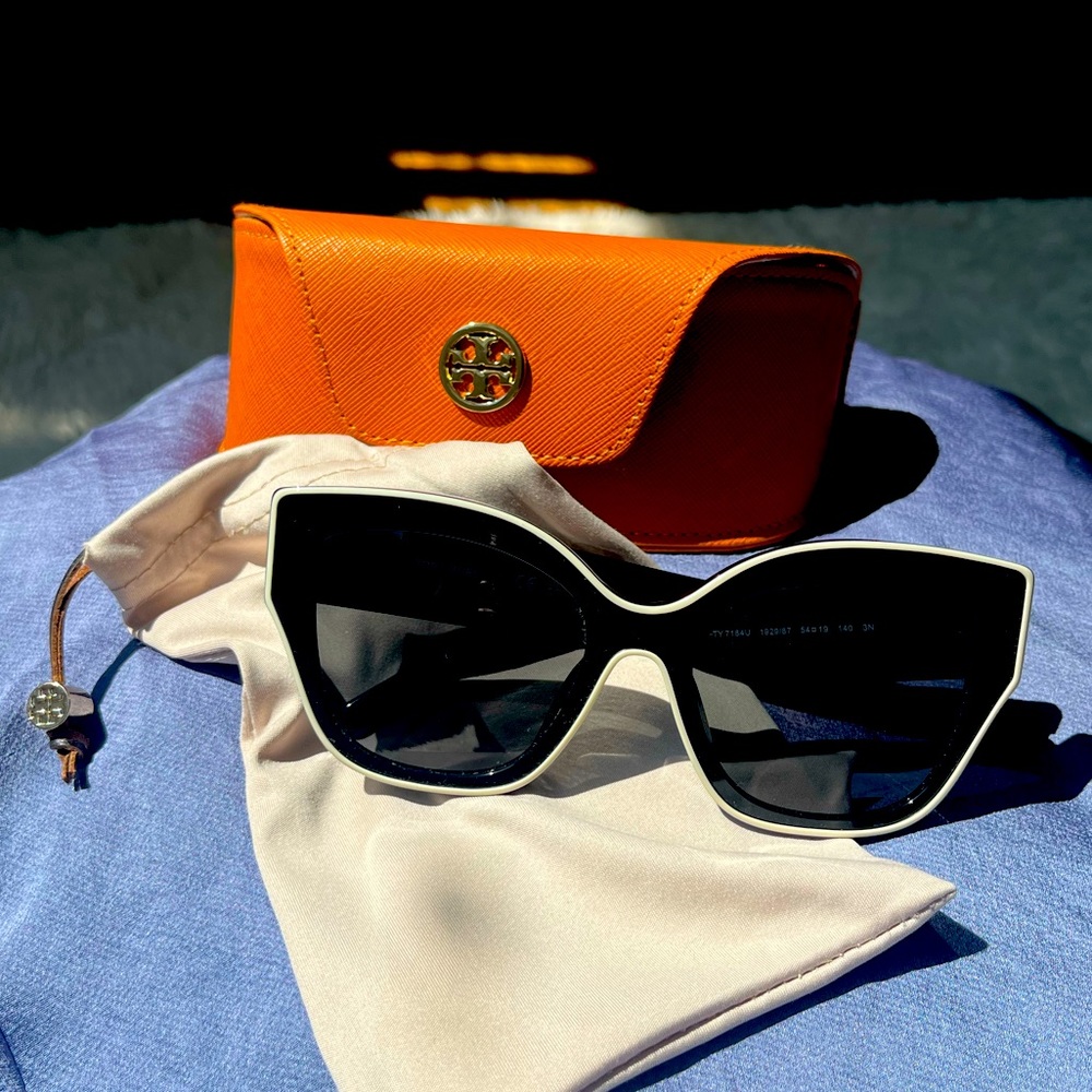 Tory Burch sunglasses! EXCELLENT condition! Work 1x LIKE NEW! Style # TY7184U